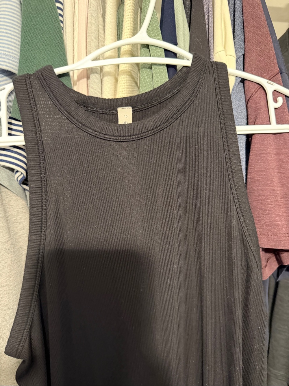 lululemon athletica Hold Tight Tank - size 10